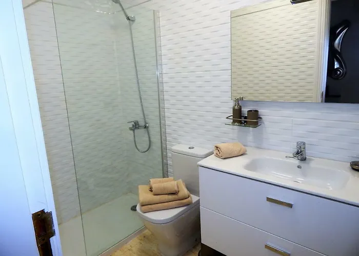 Cristianos Center * 洛斯克里斯蒂亚诺斯